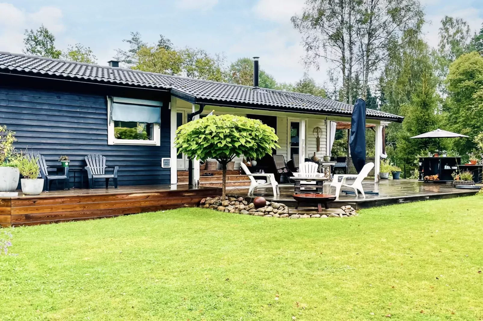 4 star holiday home in HOLSLJUNGA-Outdoor