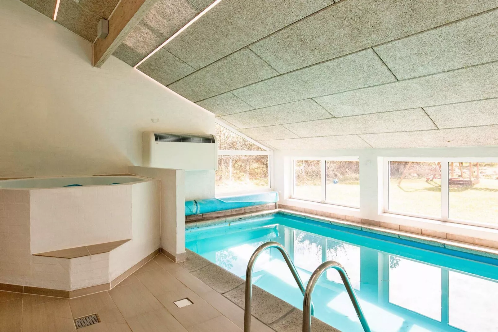 10 Personen Ferienhaus in Hjørring-Schwimmbad