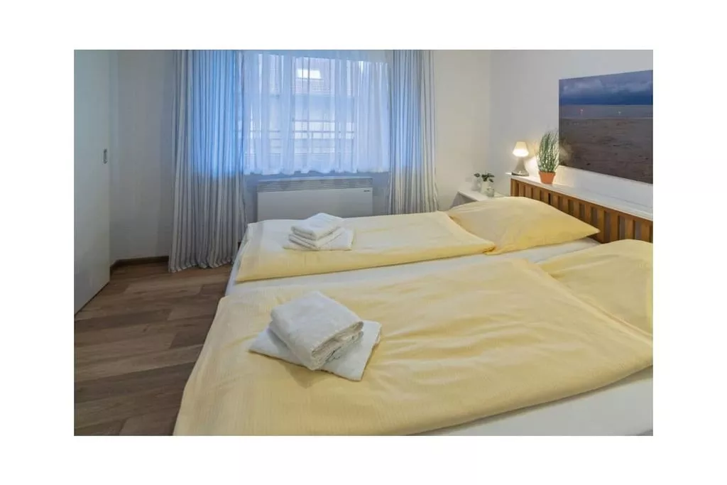 382106-Nicht getaggt