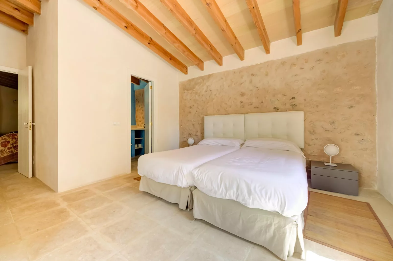 Gallinero-Bedroom