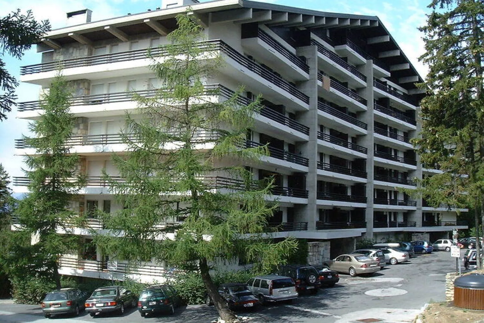 Cransalpin-Exterior summer
