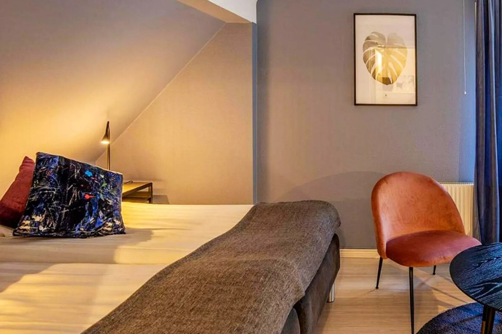 Appealing vacation home with free breakfast-Indoor