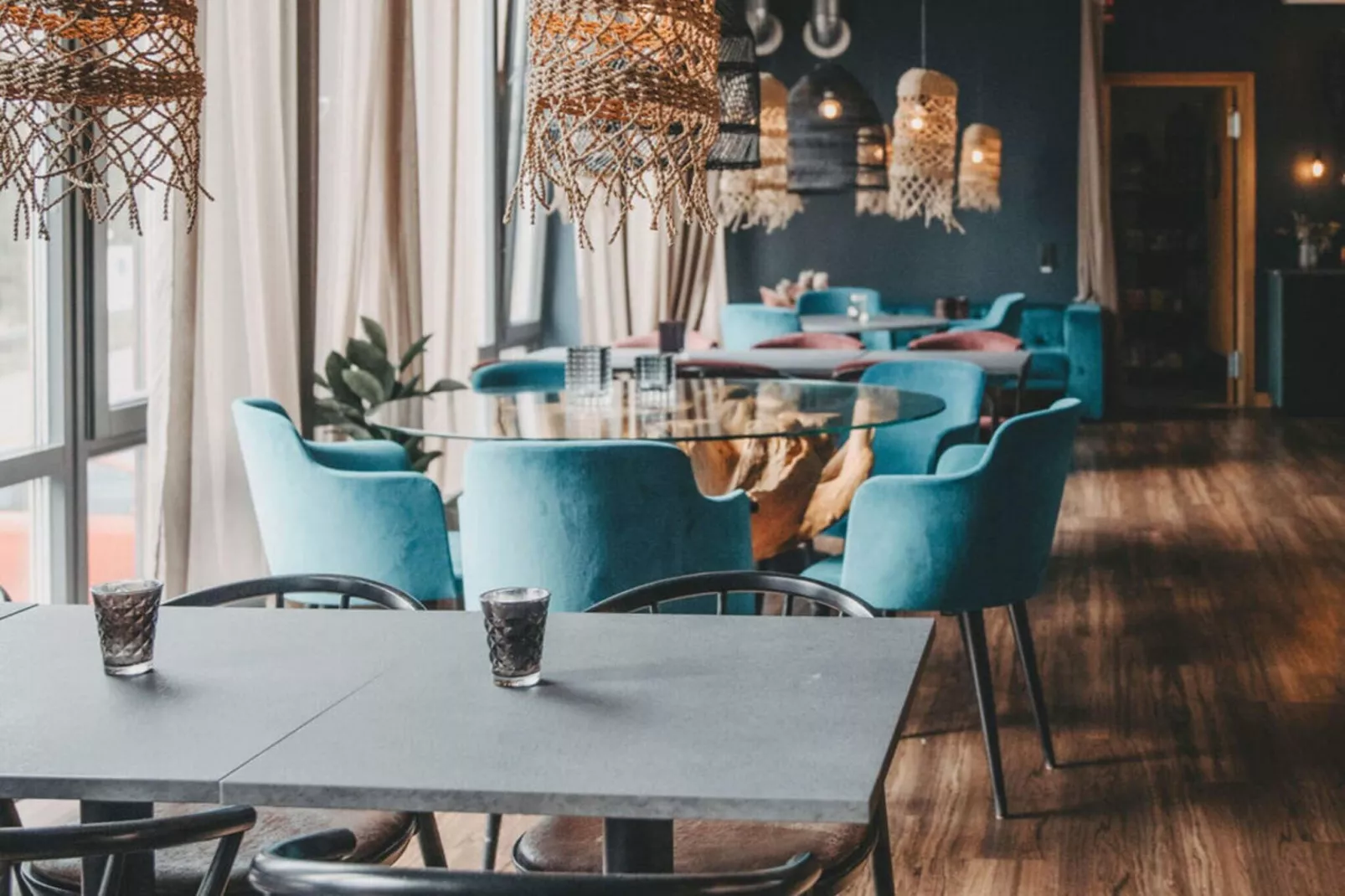 Appealing vacation home with free breakfast-Indoor