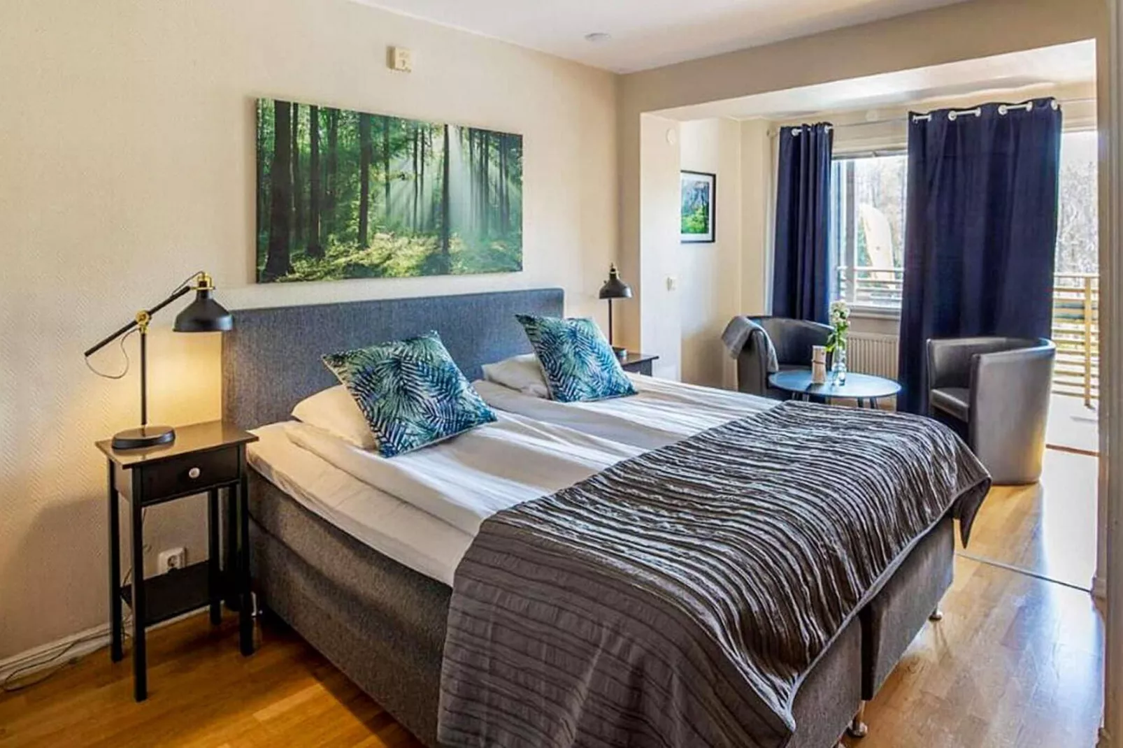 Zimmer mit kostenlosem Frühstück und Whirlpool-Innen