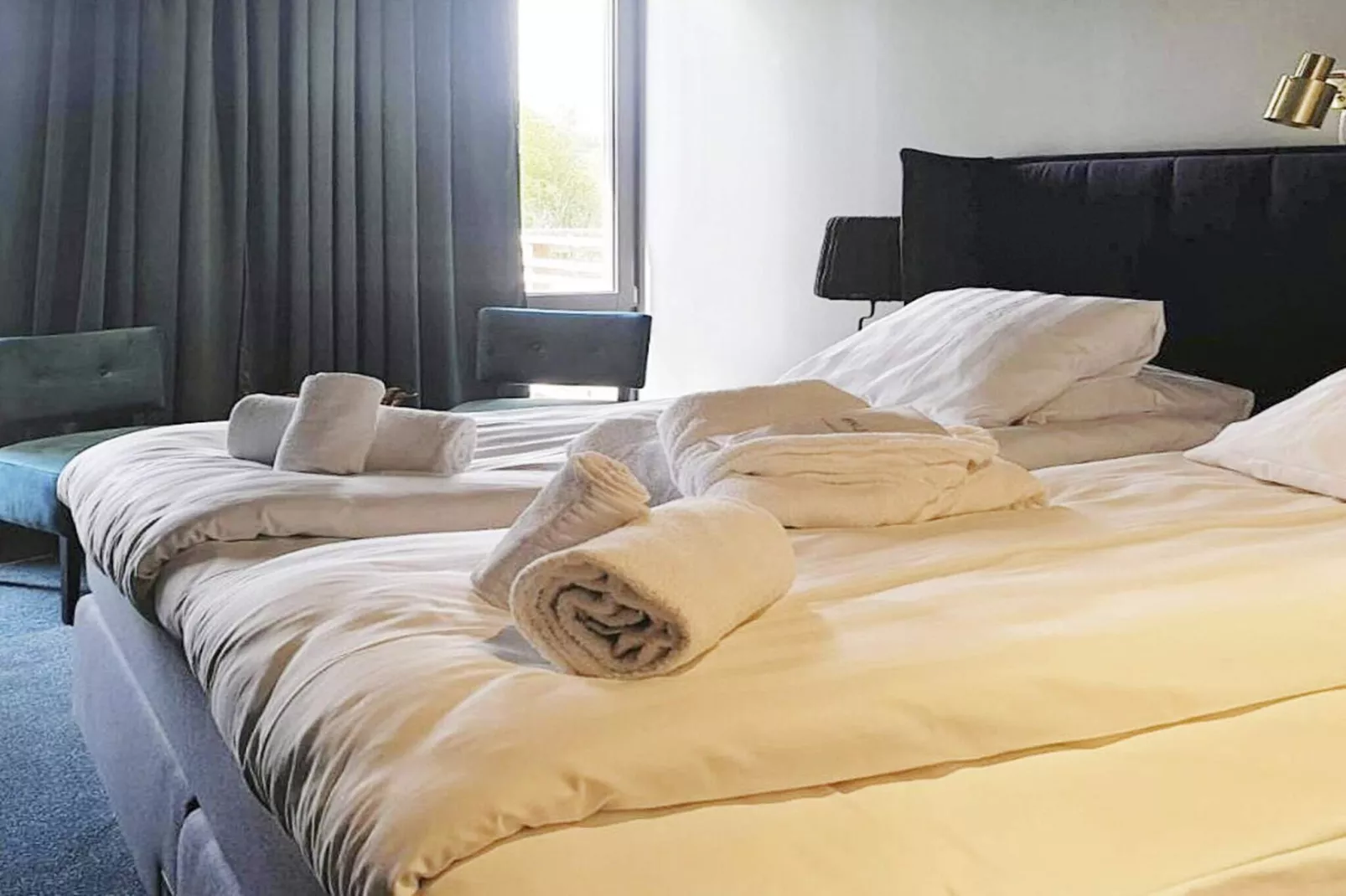 Vacation home with free breakfast-Indoor