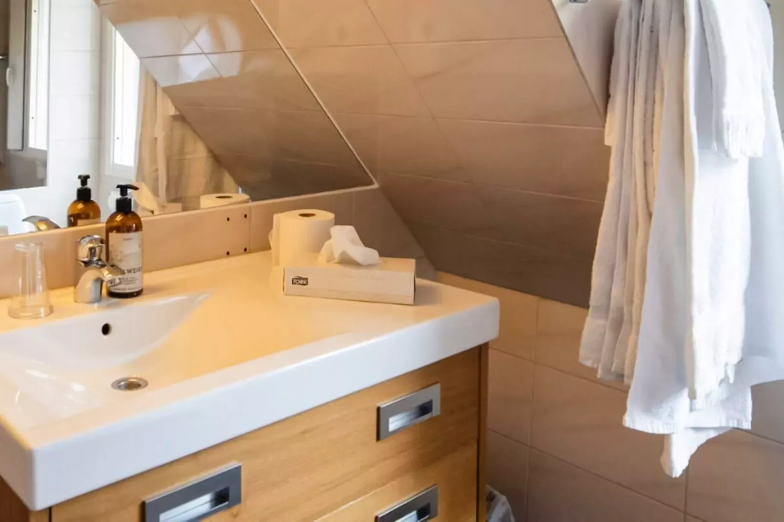Cosy vacation home with free breakfast-Indoor