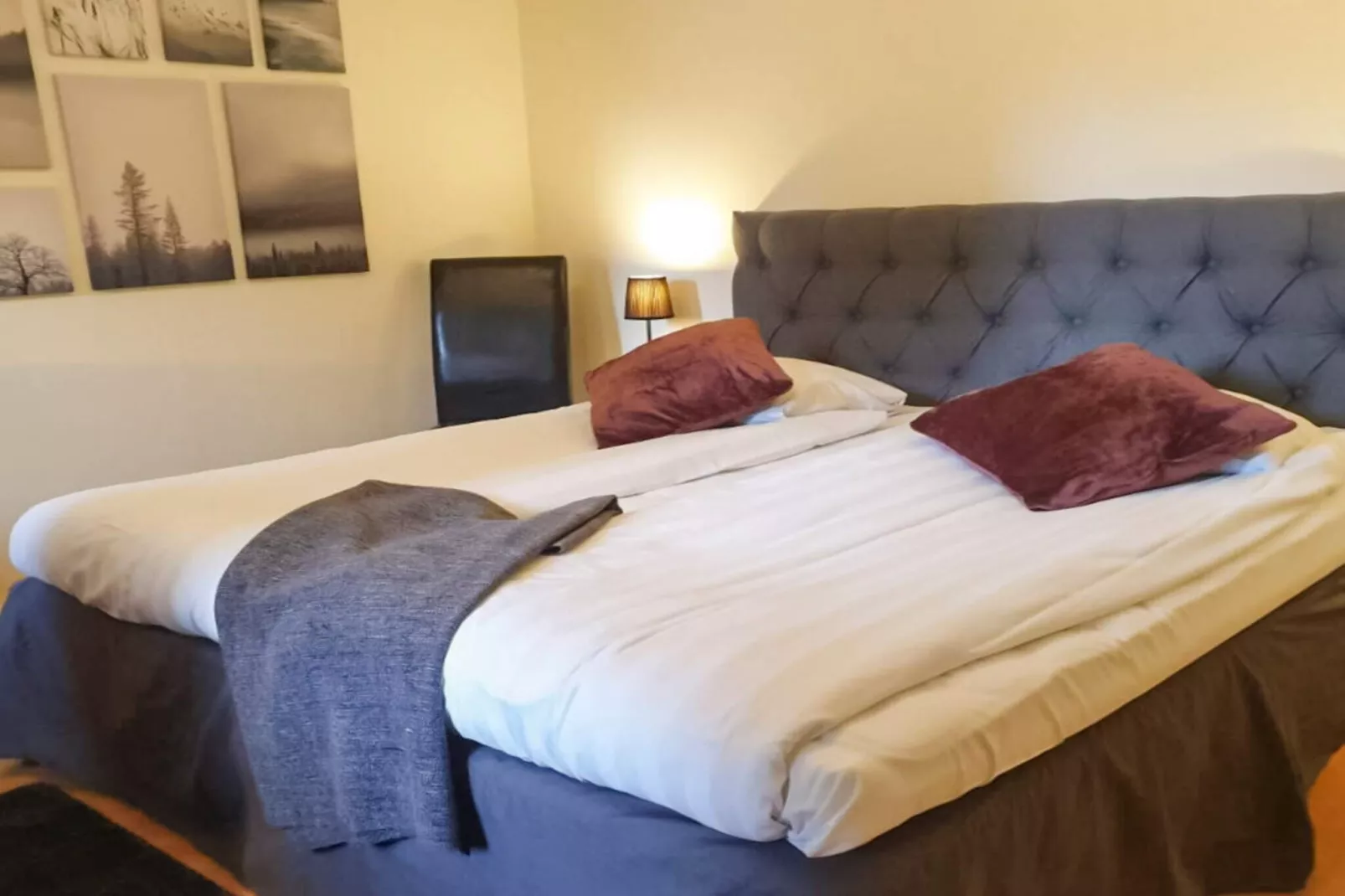 Lebhaftes Ferienhaus mit Gratis-Frühstück-Innen
