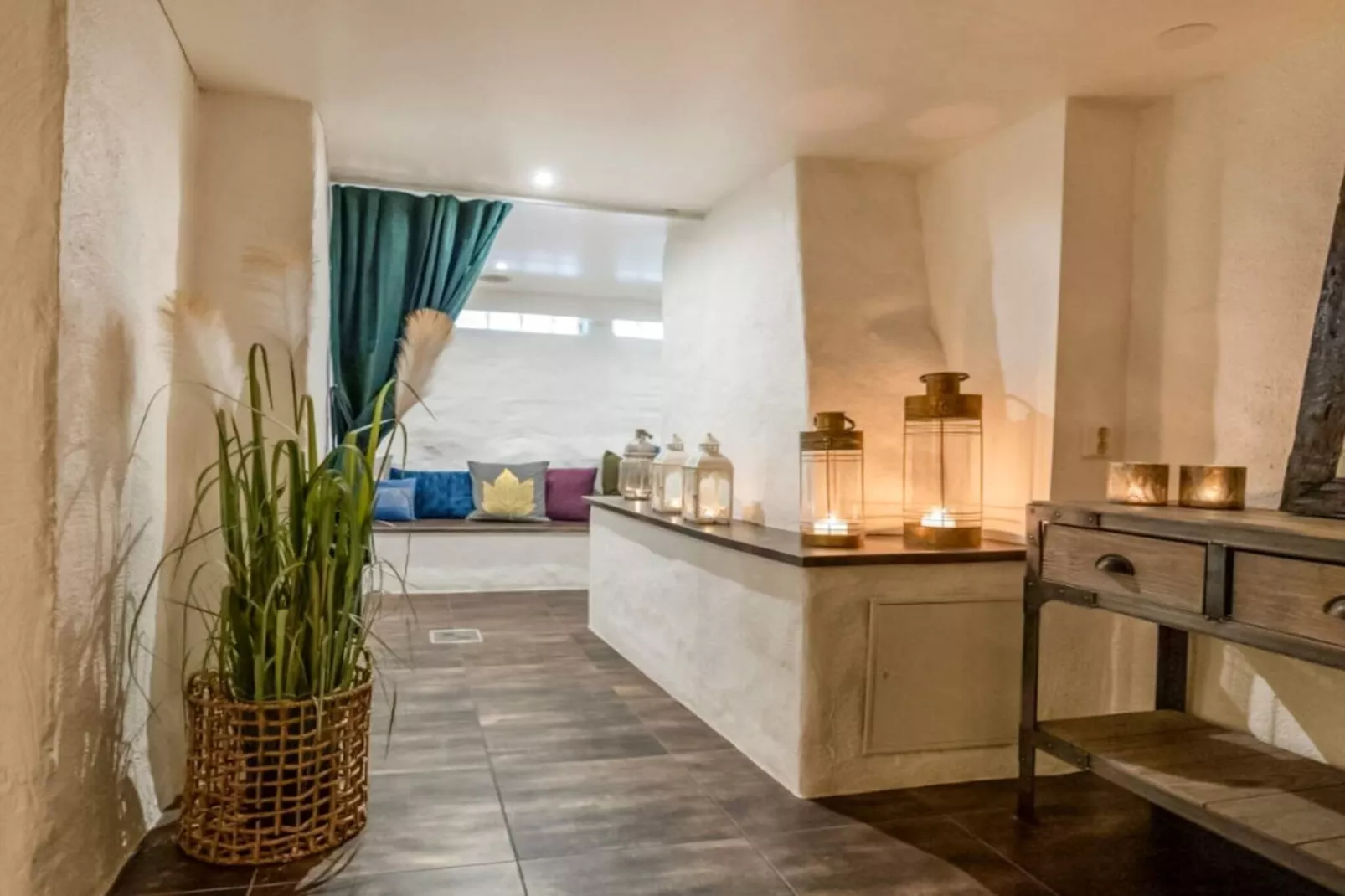 Lebhaftes Ferienhaus mit Gratis-Frühstück-Innen