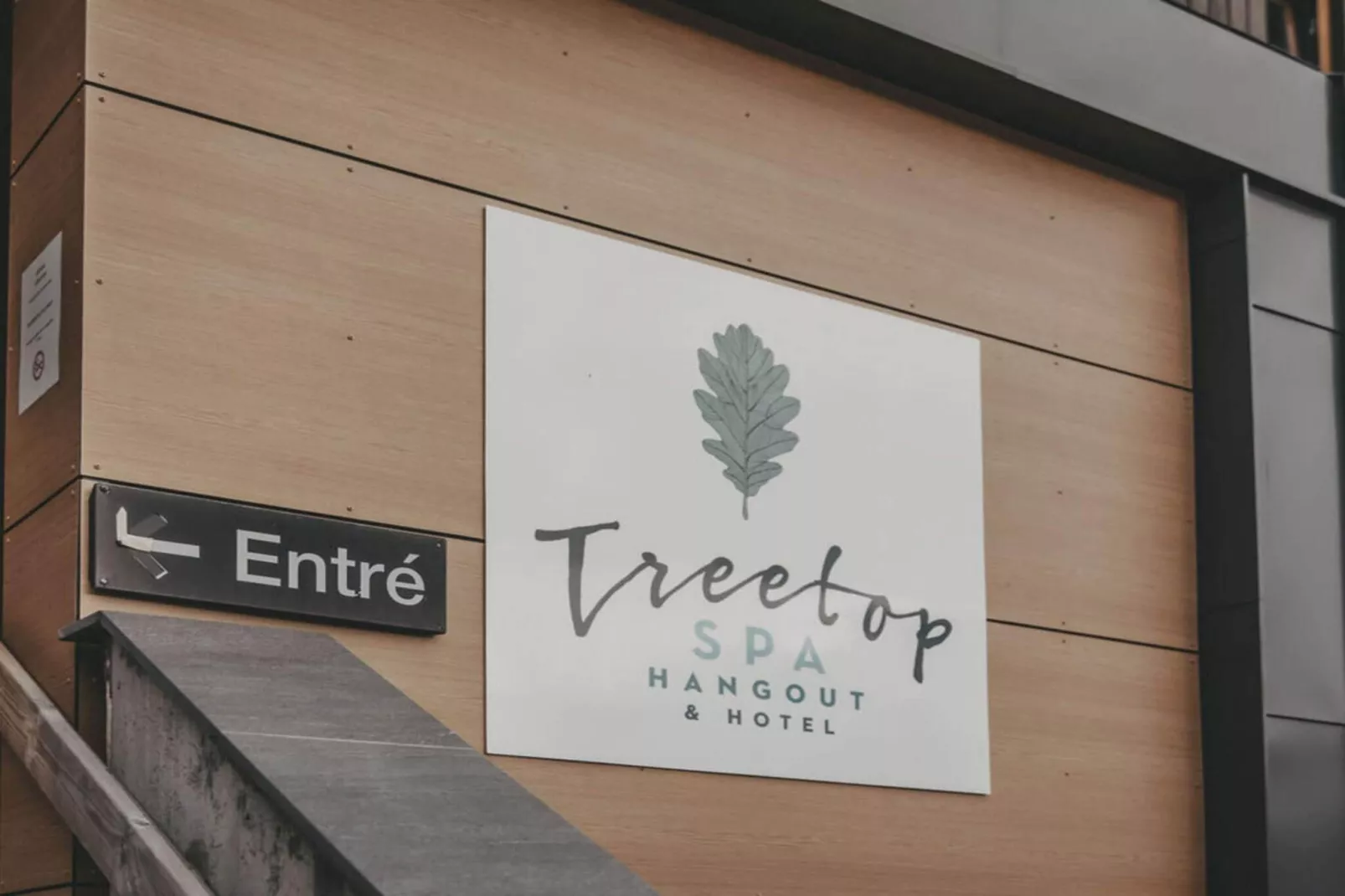 Inviting hotel room with free breakfast-Outdoor