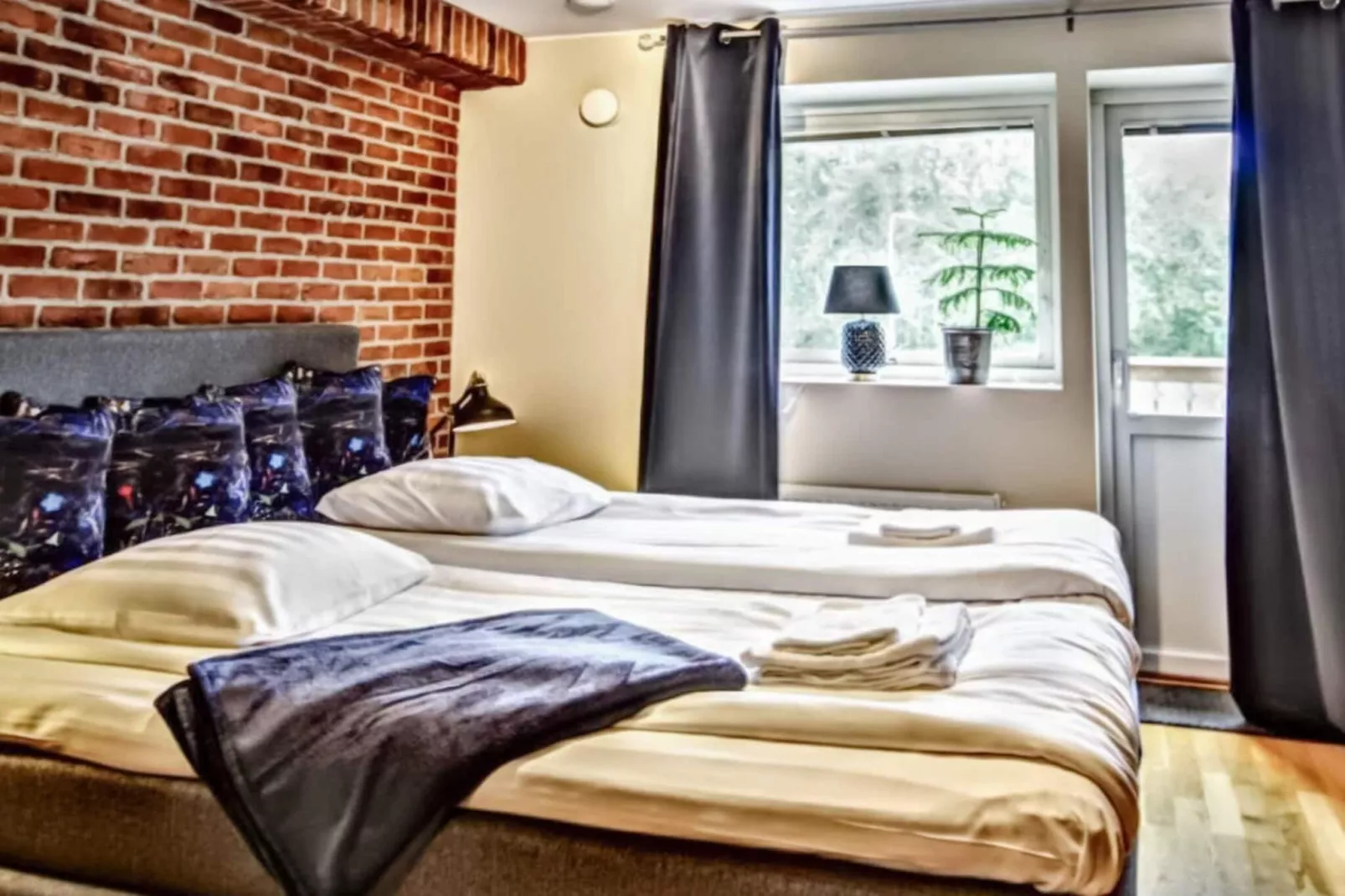 Inviting hotel room with free breakfast-Indoor