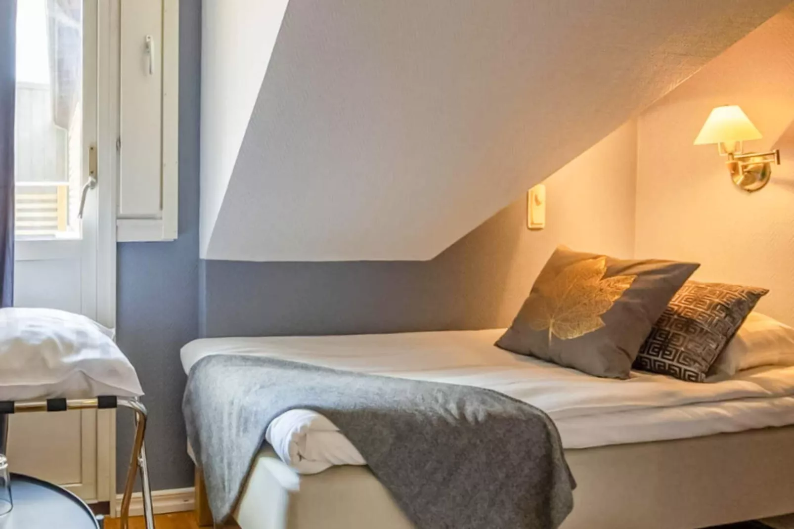 Einladendes Hotelzimmer mit kostenlosem Frühstück-Innen