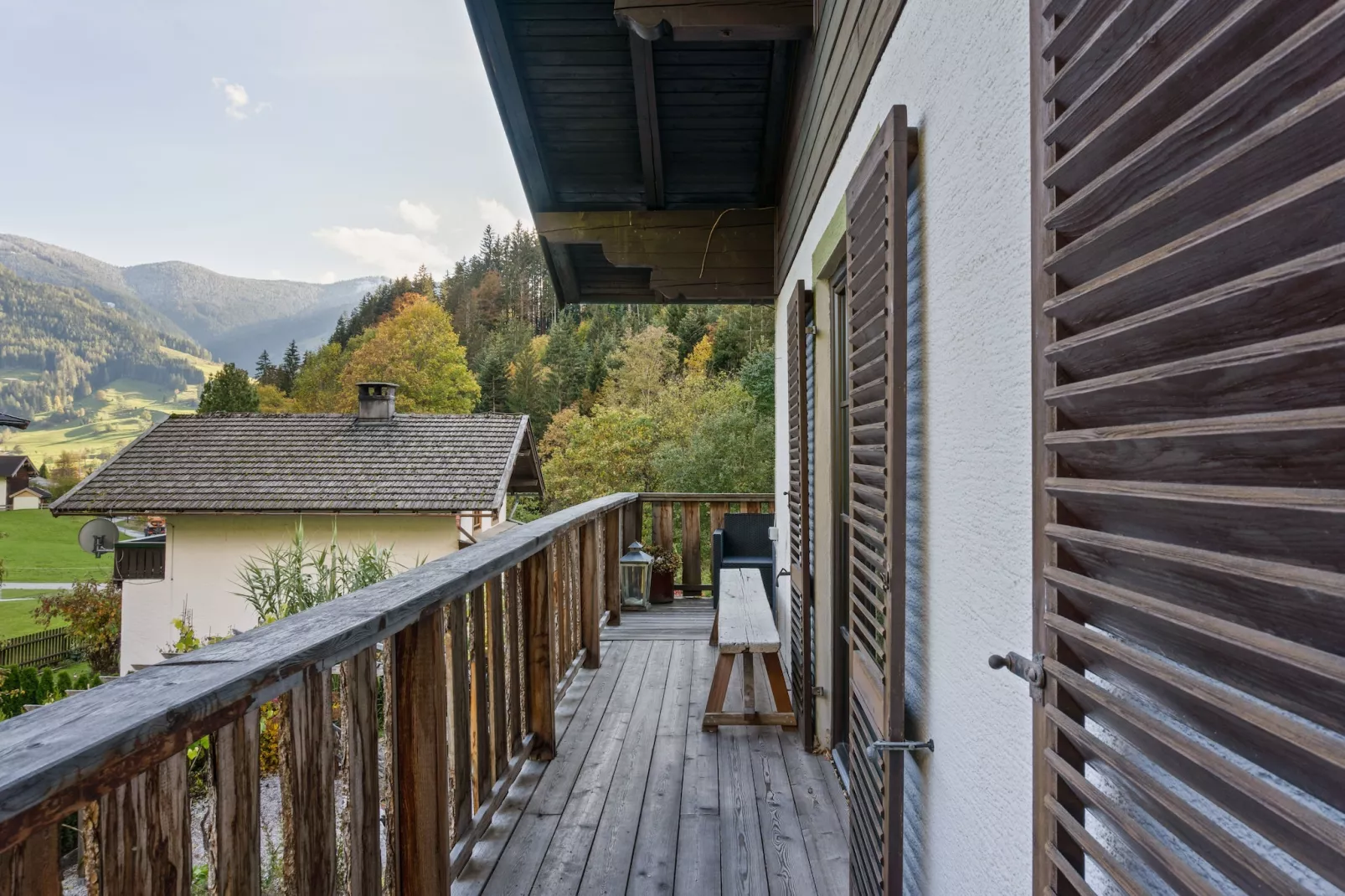 Chalet Ullach L-Terrace balcony