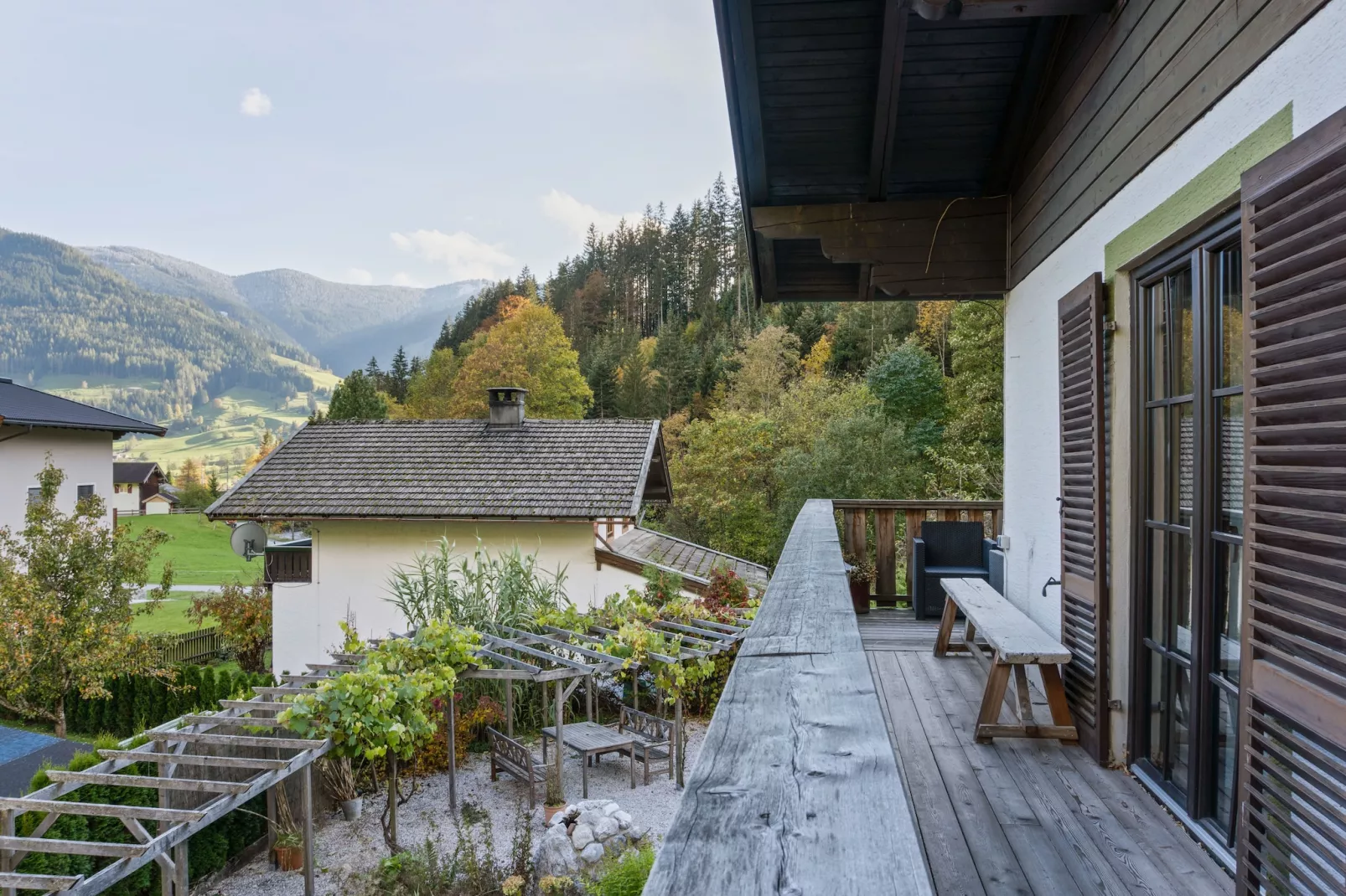 Chalet Ullach L-Terrace balcony