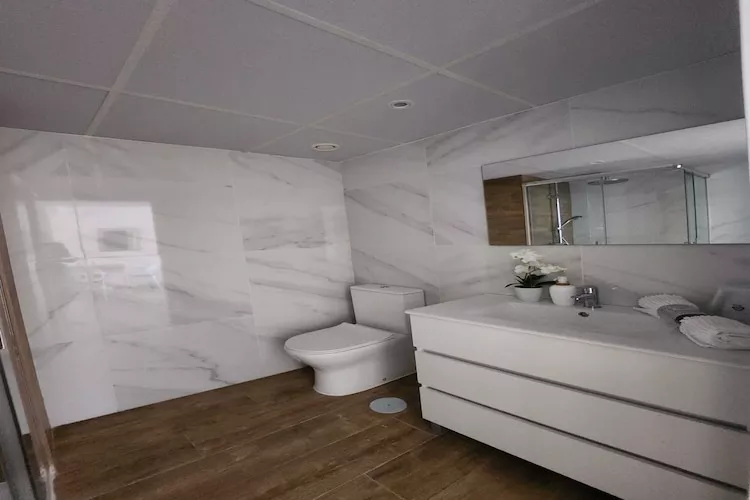 Novamar tipo C-Bathroom