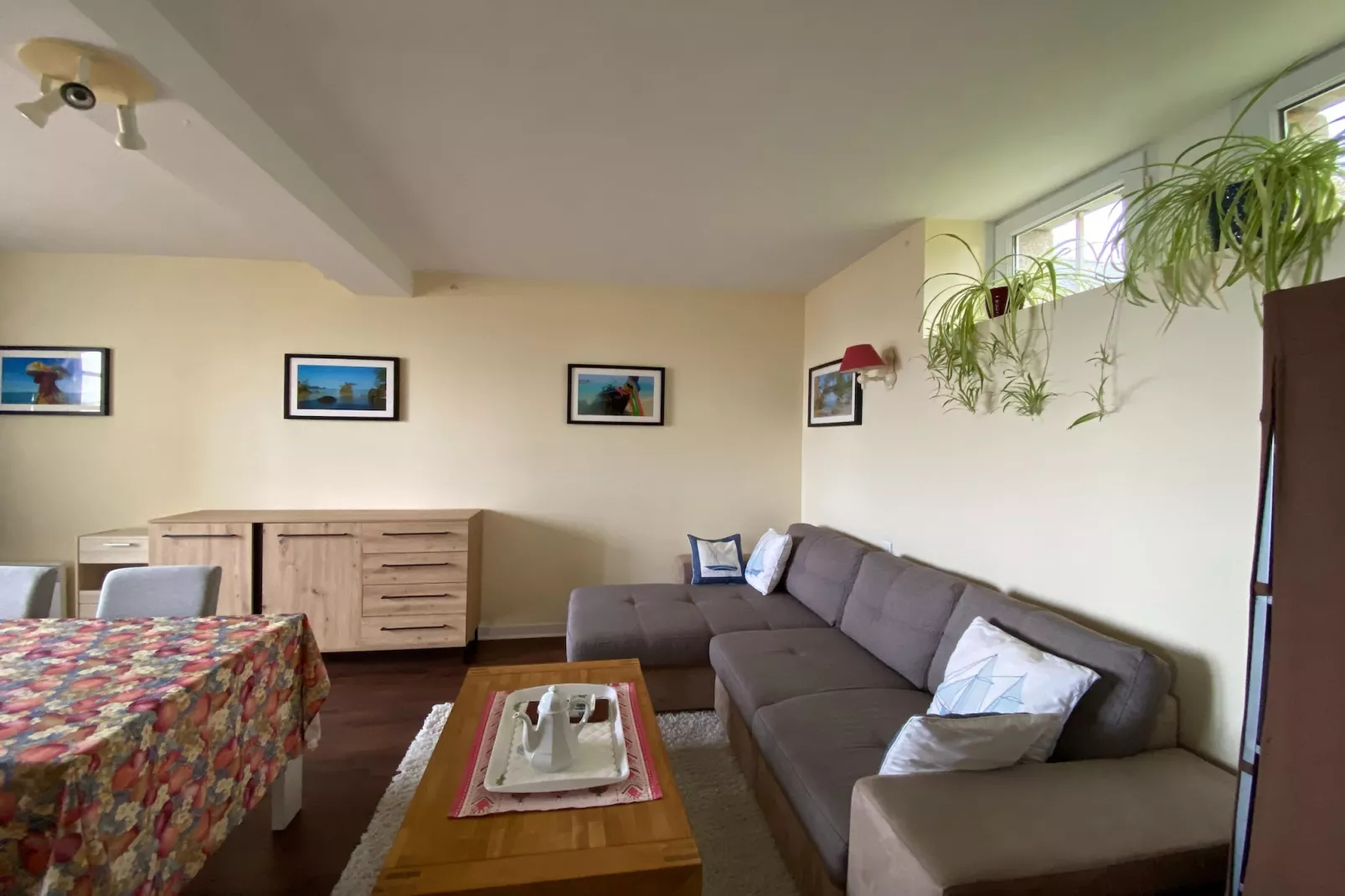 Charmant appartement face mer à Lodonnec Loctudy-Living room