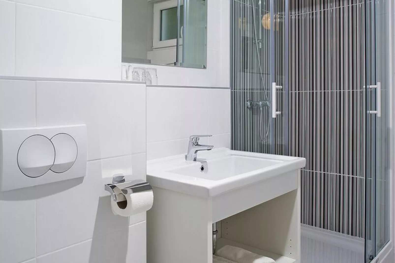 Apartments Aminess Port 9 Residence Korcula-Type A4 Vinea-Bathroom