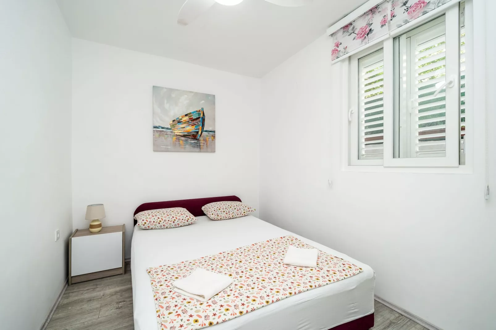 Apartment & Rooms Alan - Double Room with Shared Bathroom 1-Bedroom