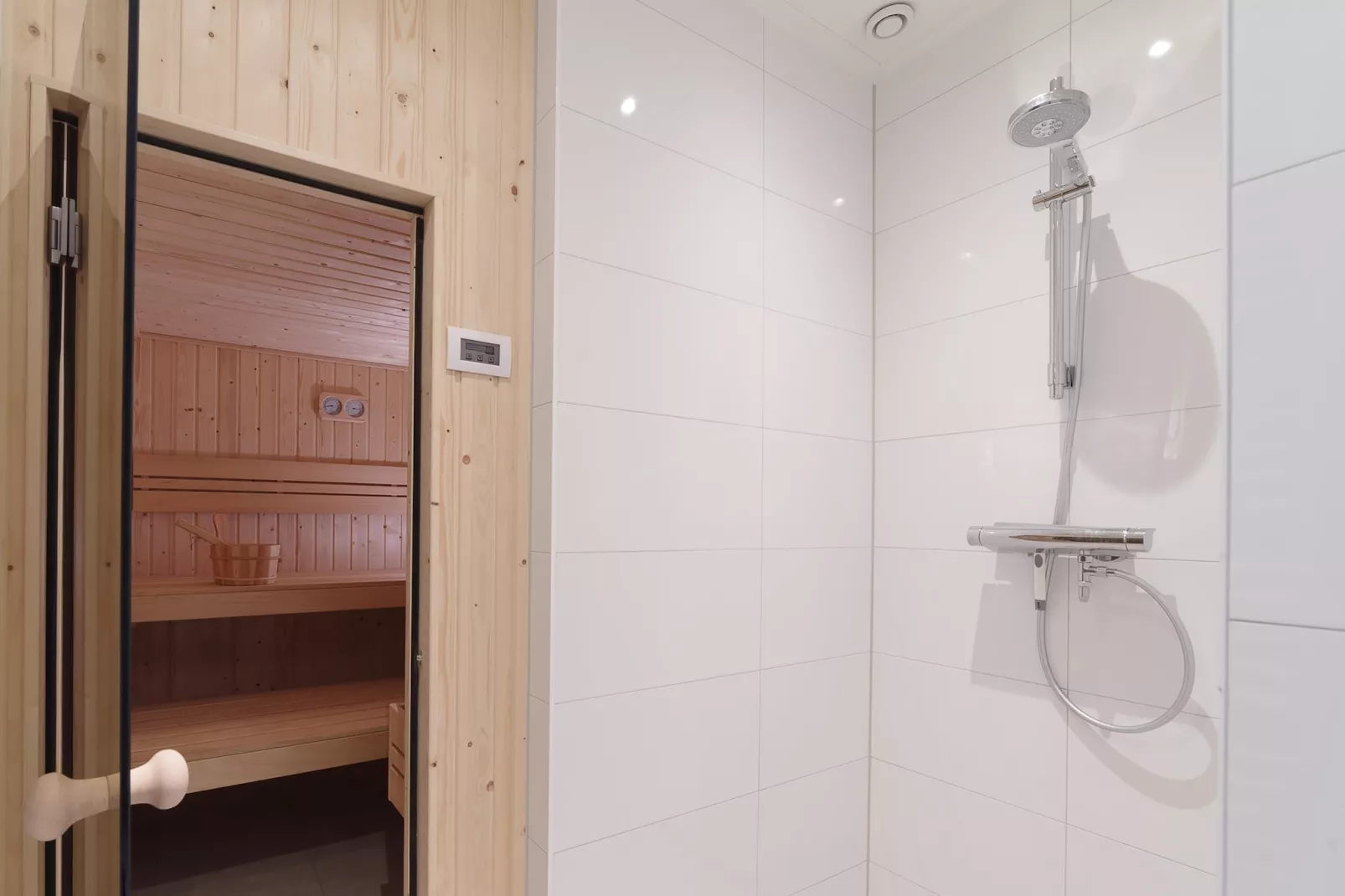Zeeuwse Pracht 8 p welness-Badezimmer