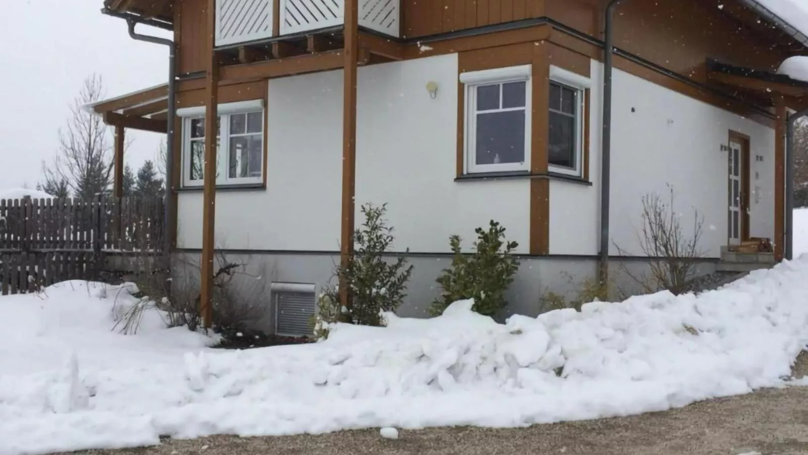 Landhaus St Georgen im Gailtal-Exterior winter