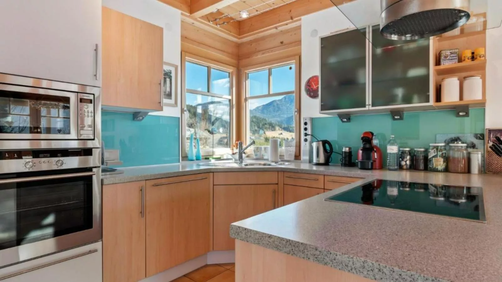 Landhaus St Georgen im Gailtal-Kitchen