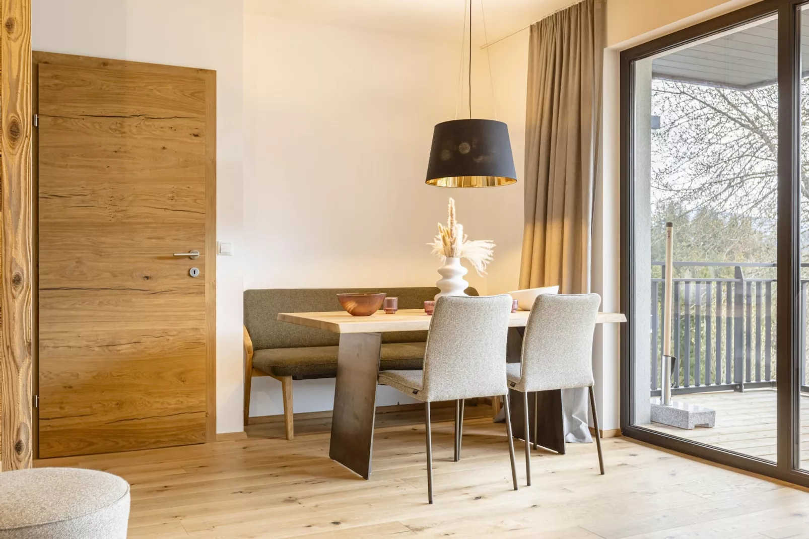 Hideaway Dachstein West 5-Dining room