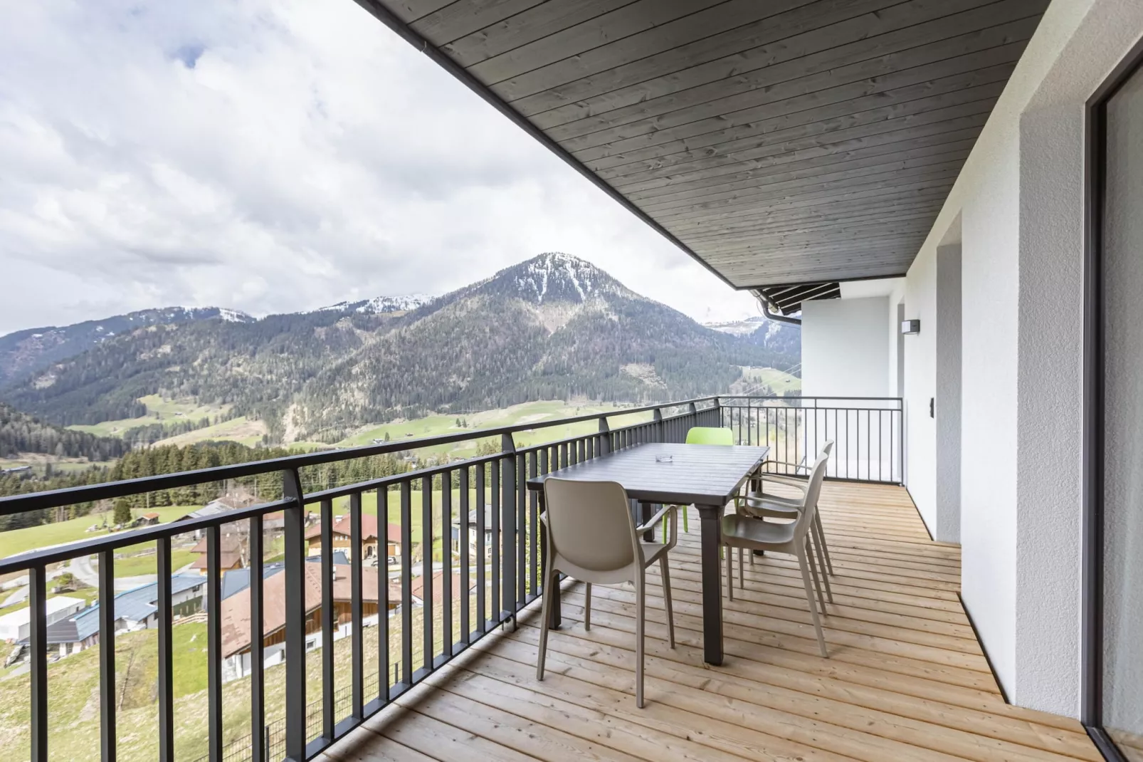 Hideaway Dachstein West 5-Terrace balcony