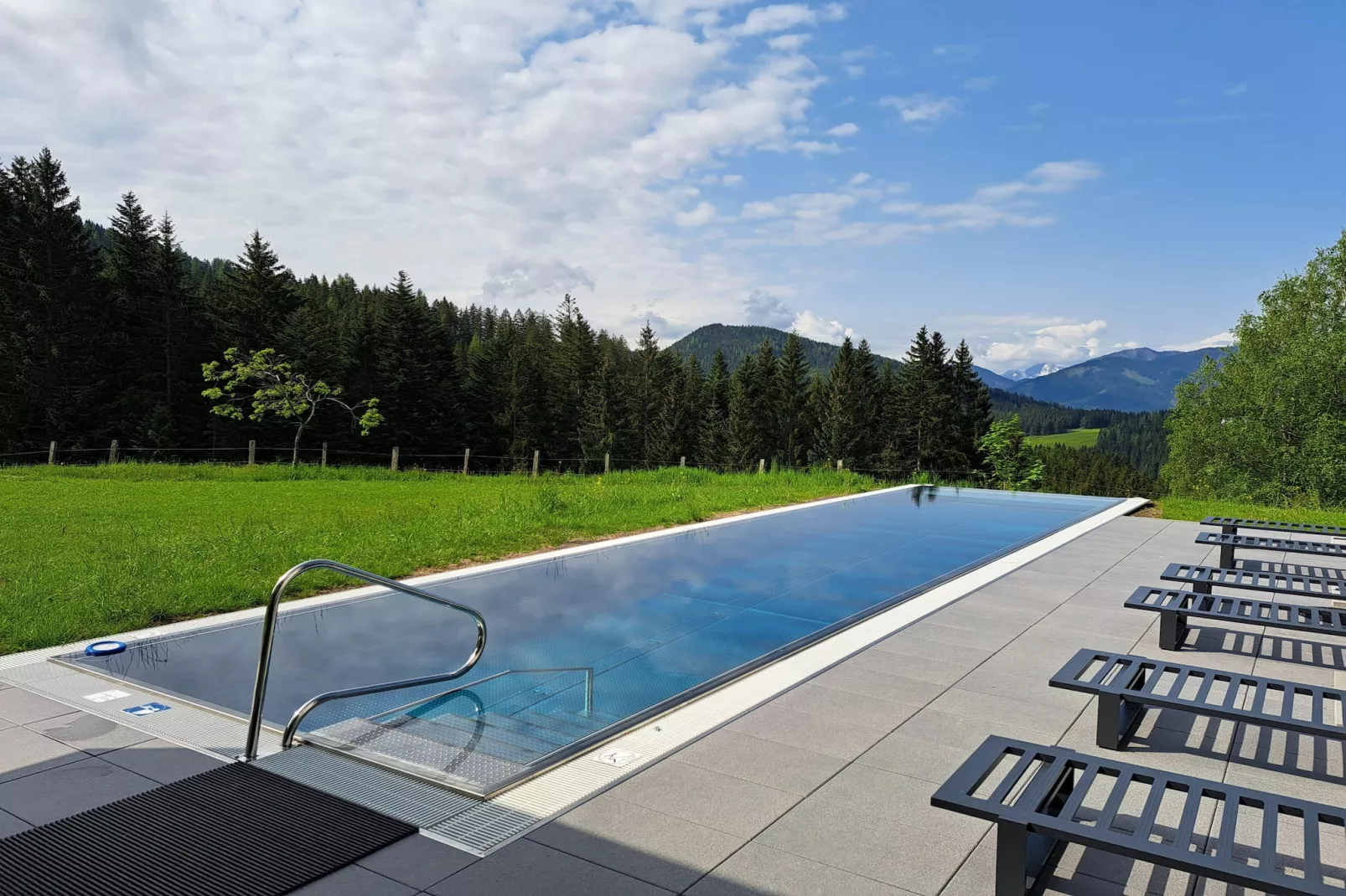 Hideaway Dachstein West 6-Pool