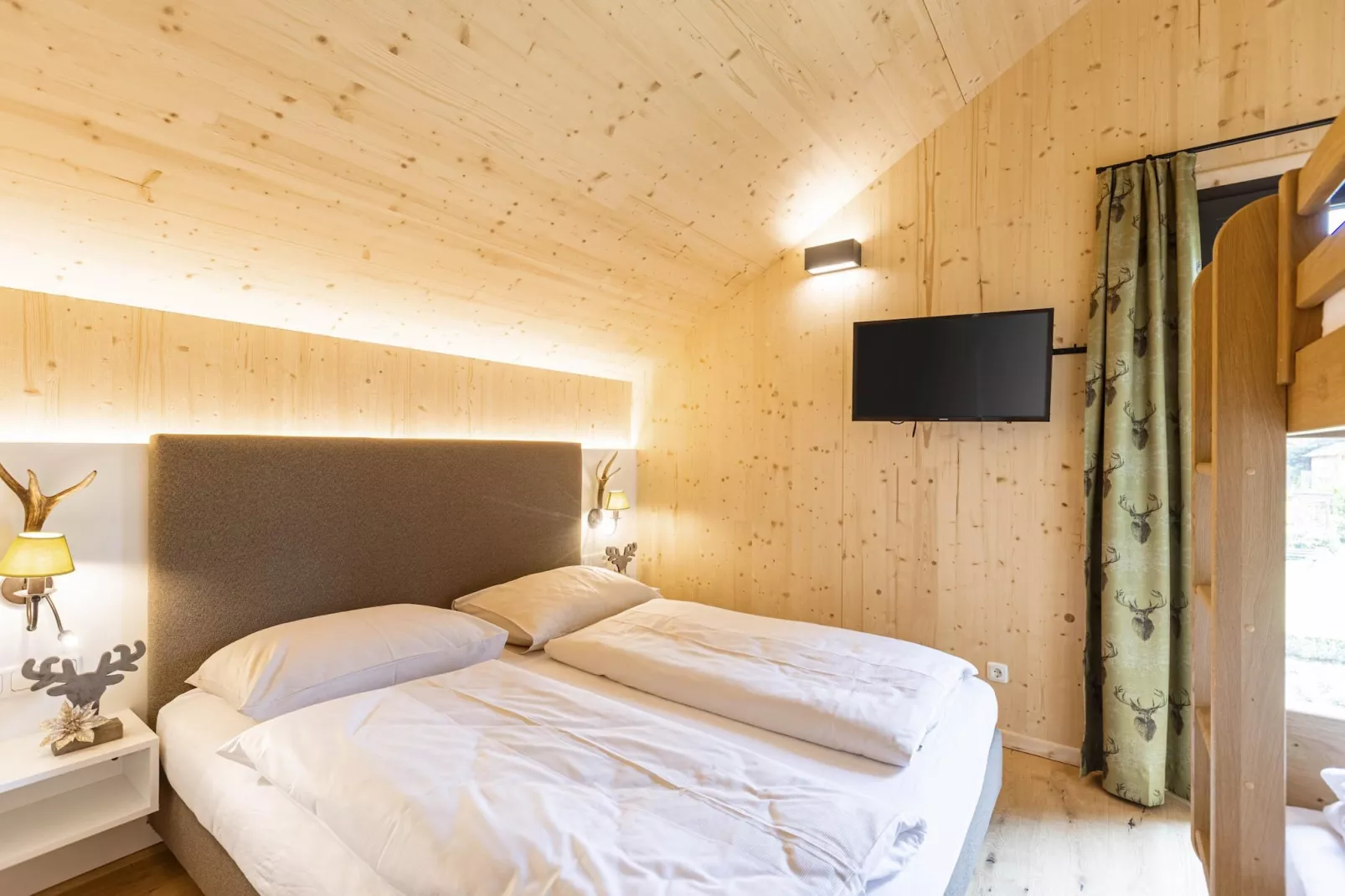 Kreischberg Pool Villen 6b-Bedroom