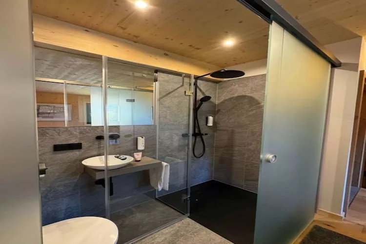 Kreischberg Pool Villen 8-Bathroom