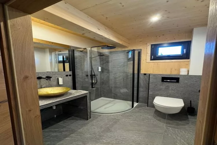 Kreischberg Pool Villen 8-Bathroom