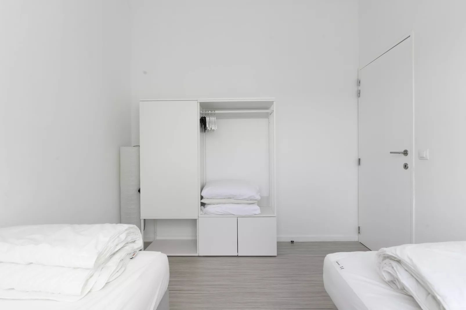 WH36-Bedroom