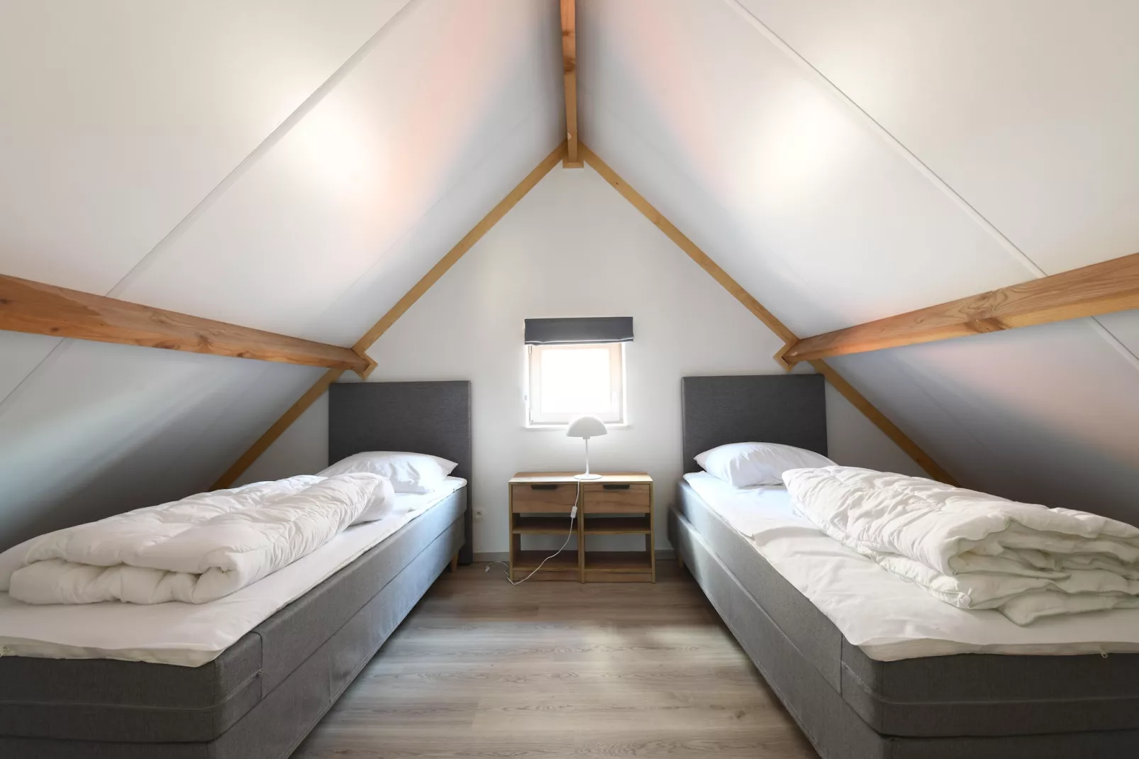 WH2/54-Bedroom