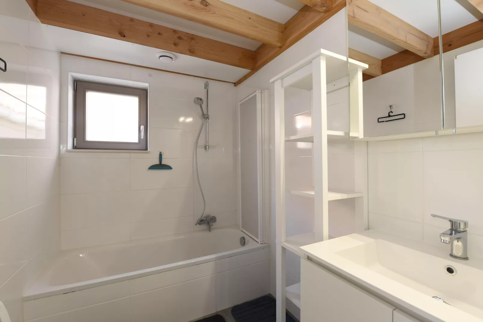 WH2/54-Bathroom