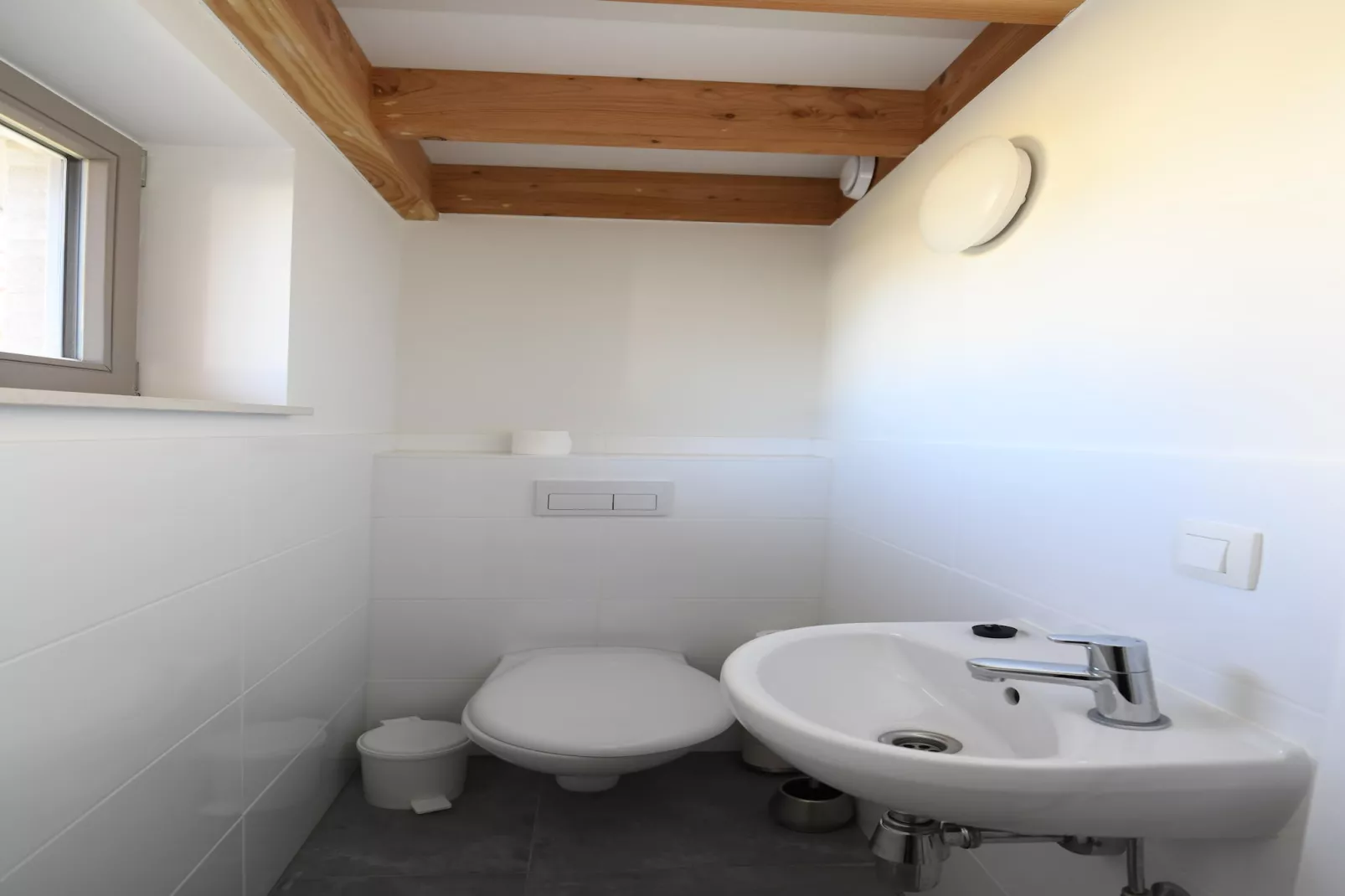 WH2/54-Bathroom