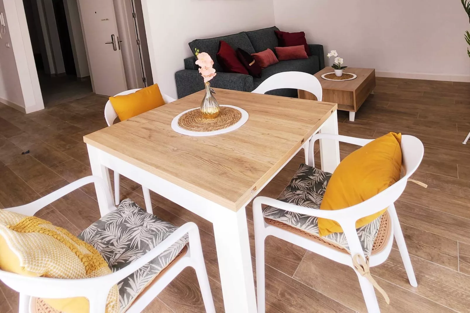 Atico Novamar con vistas al Mar-Dining room