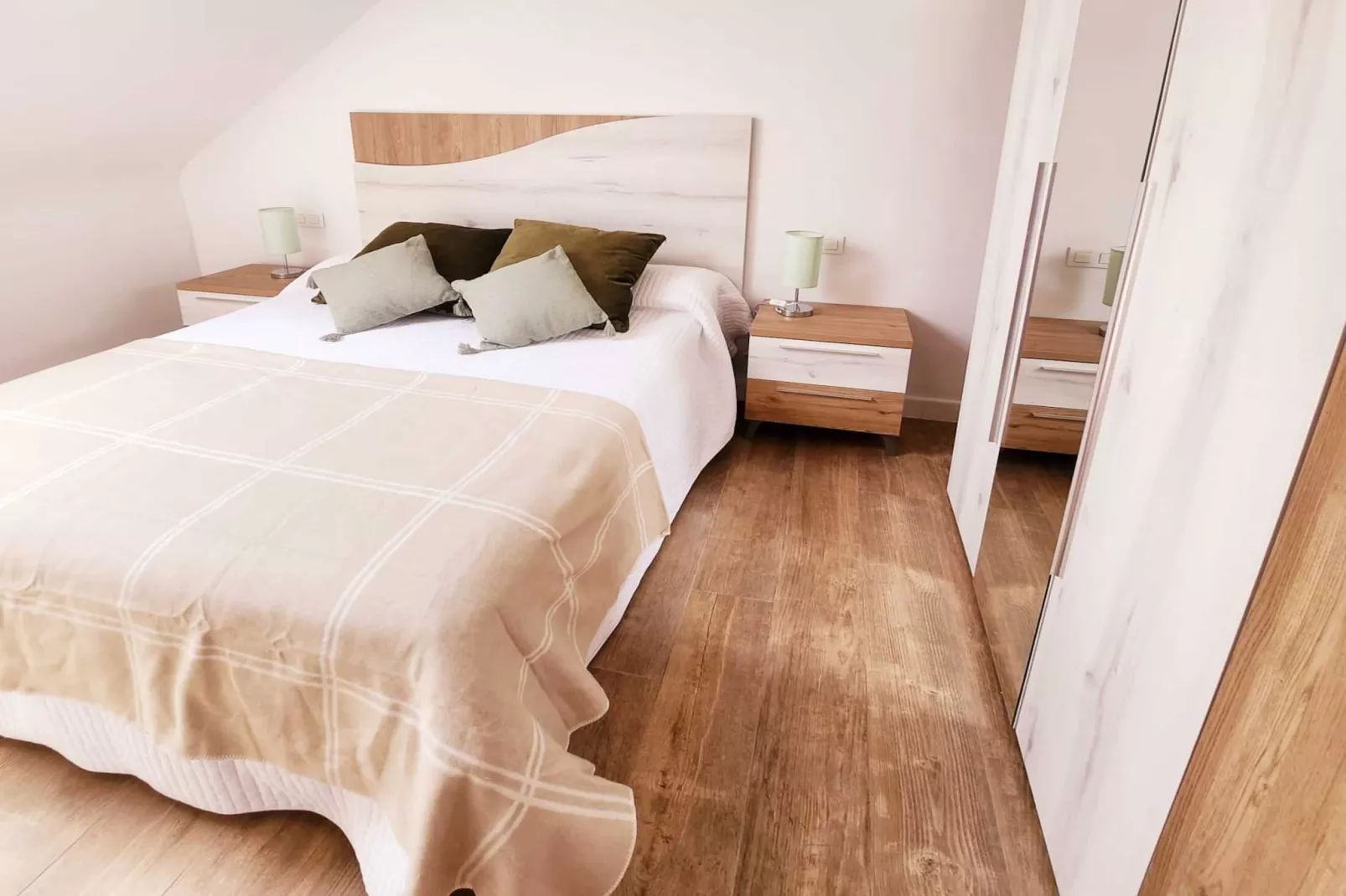 Atico Novamar con vistas al Mar-Bedroom