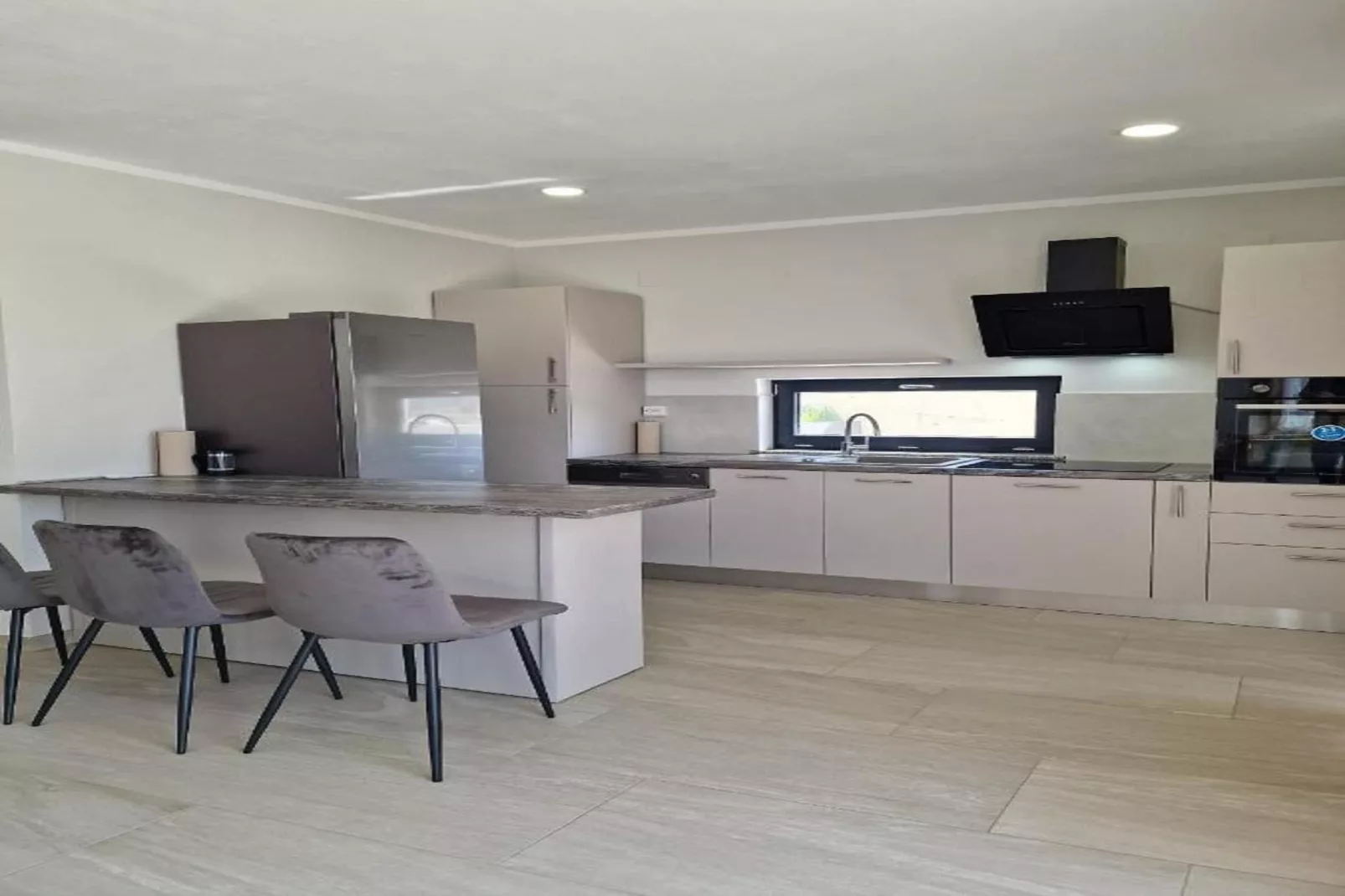 Villa V-Kitchen
