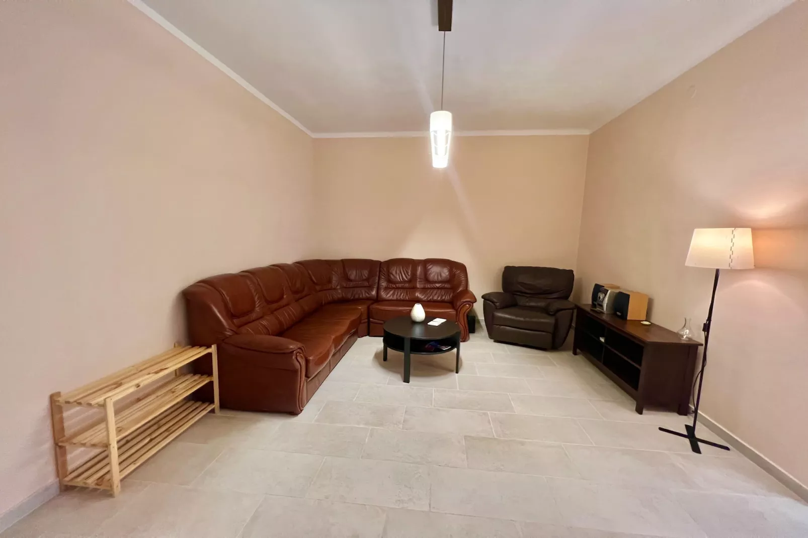 Holiday House Fay-Living room