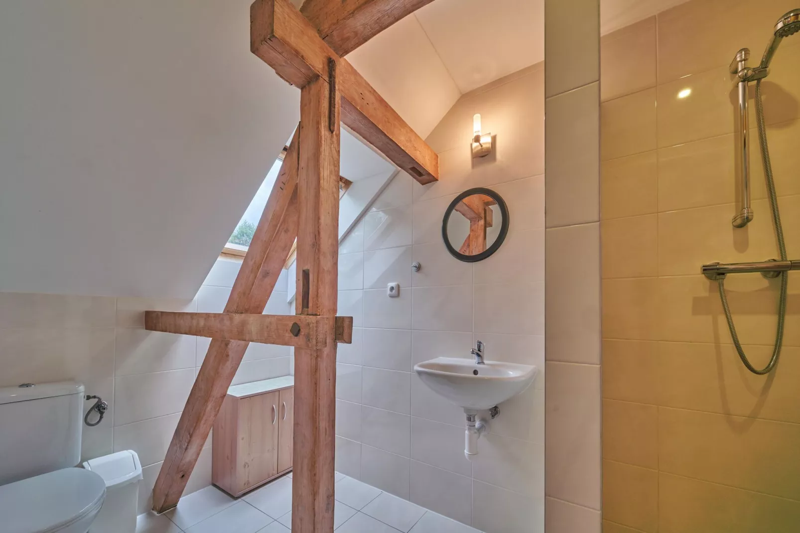 Lampertice-Bathroom