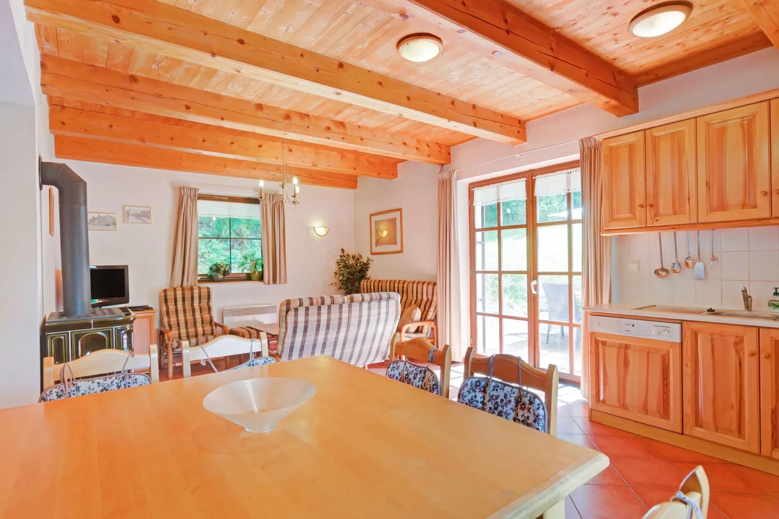Chata no 6-Dining room