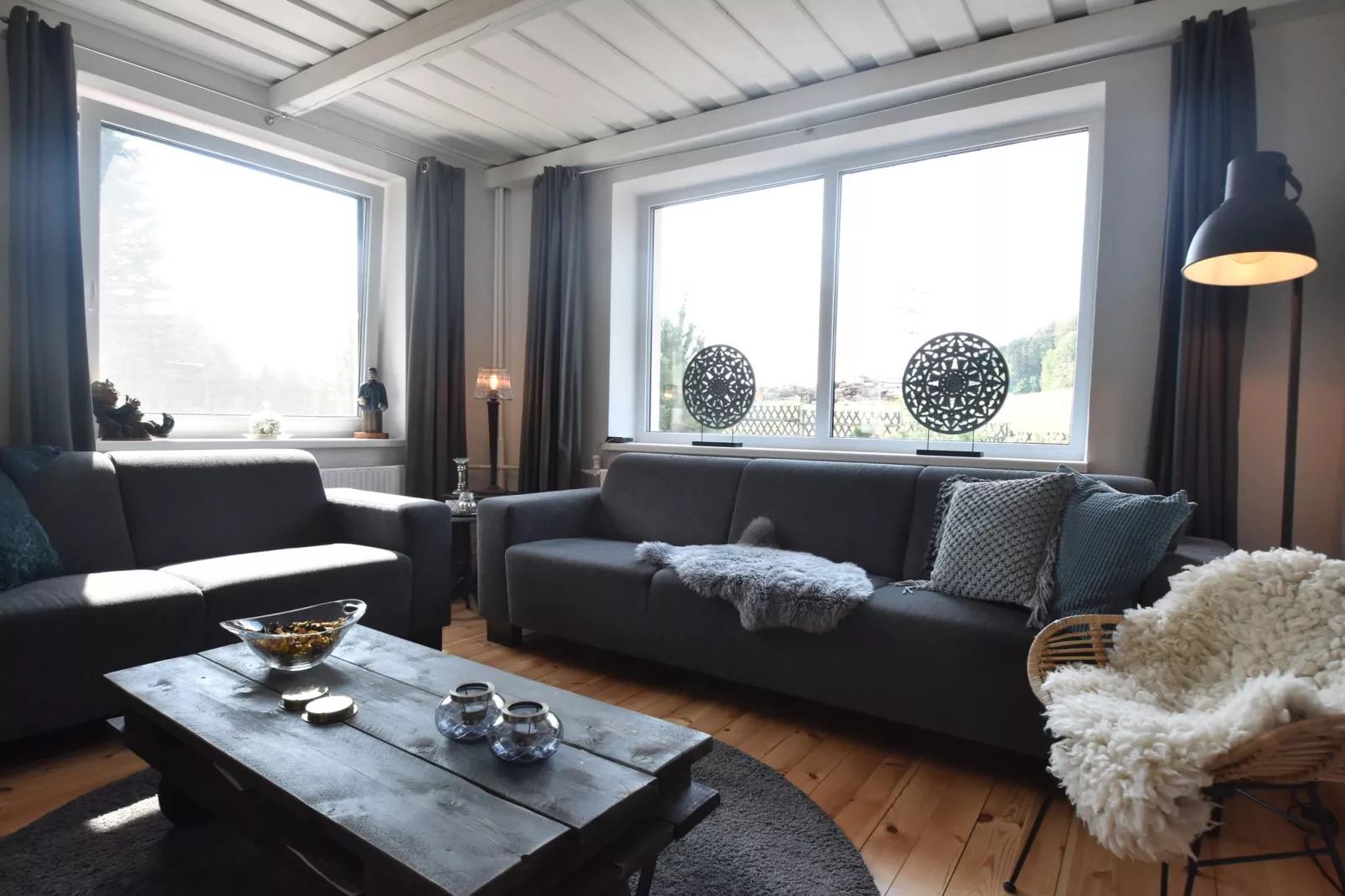 Antonio-Living room