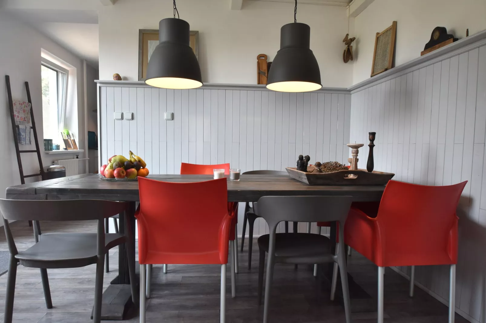Antonio-Dining room
