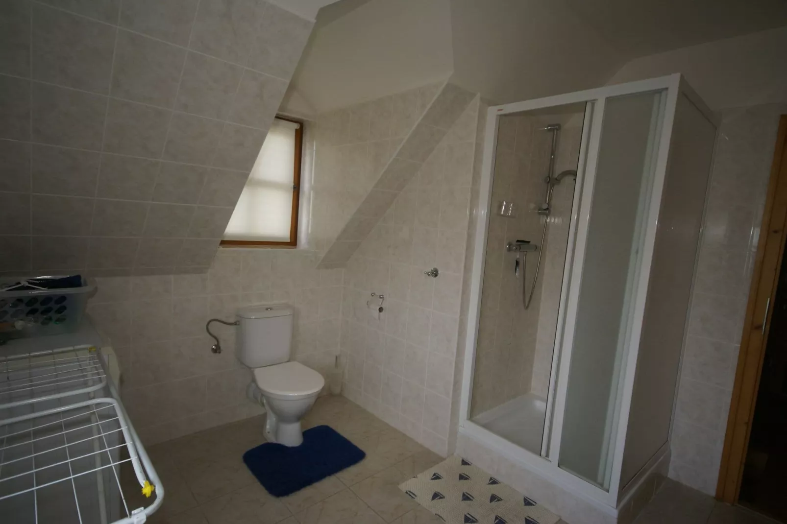 Christine-Bathroom