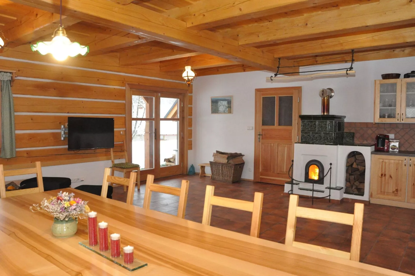 Zdenek-Dining room