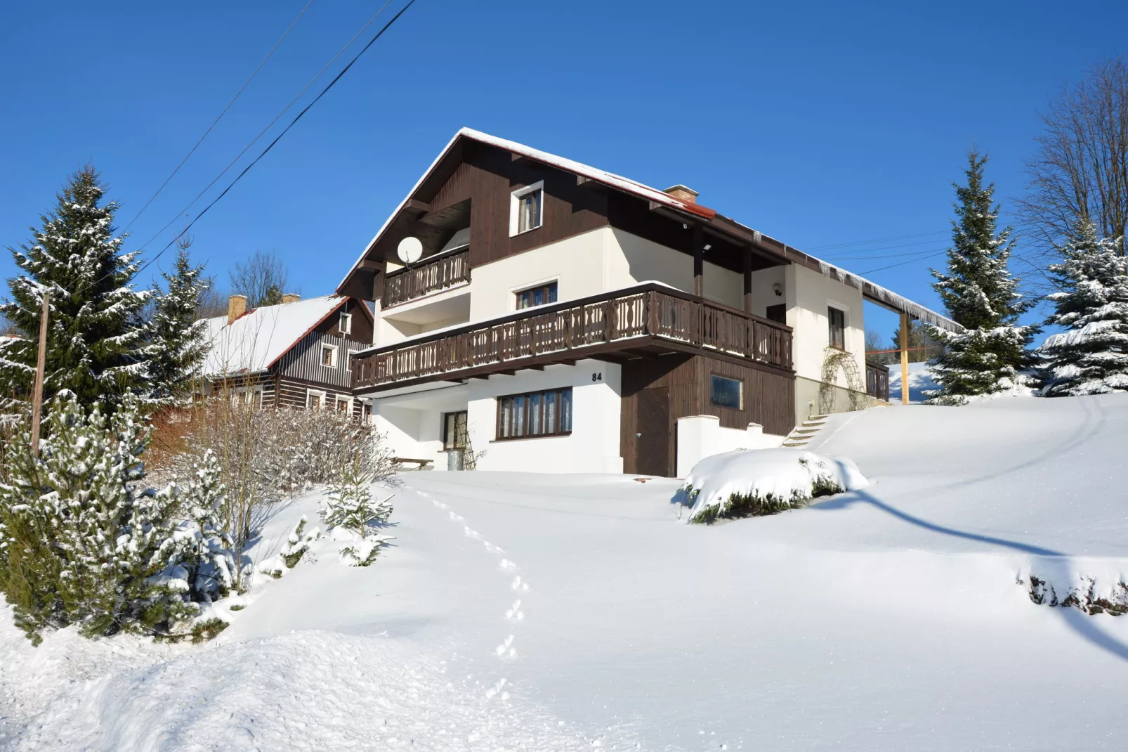PEJA-Exterior winter