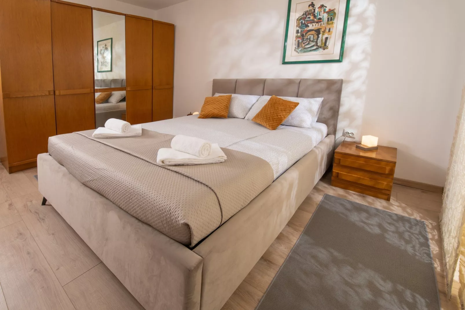 Apartment Point - Two Bedroom Apartment with Balcony-Bedroom