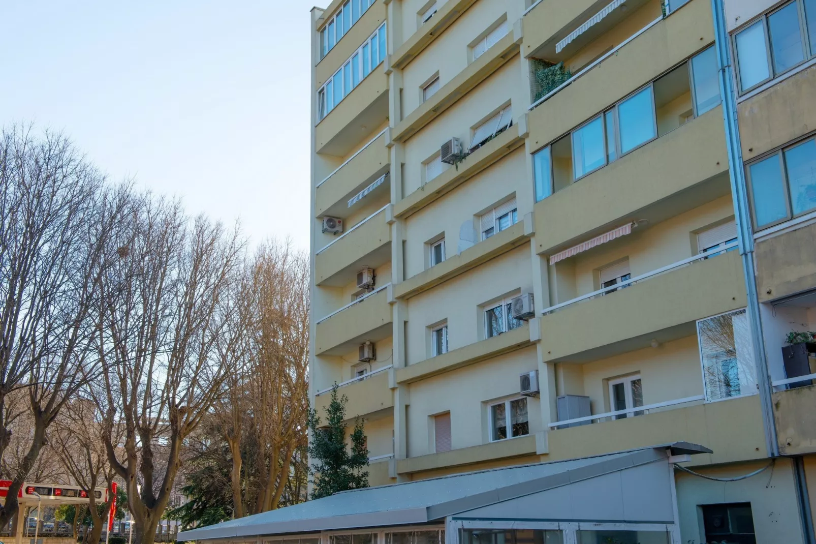 Apartment Point - Two Bedroom Apartment with Balcony-Outdoor