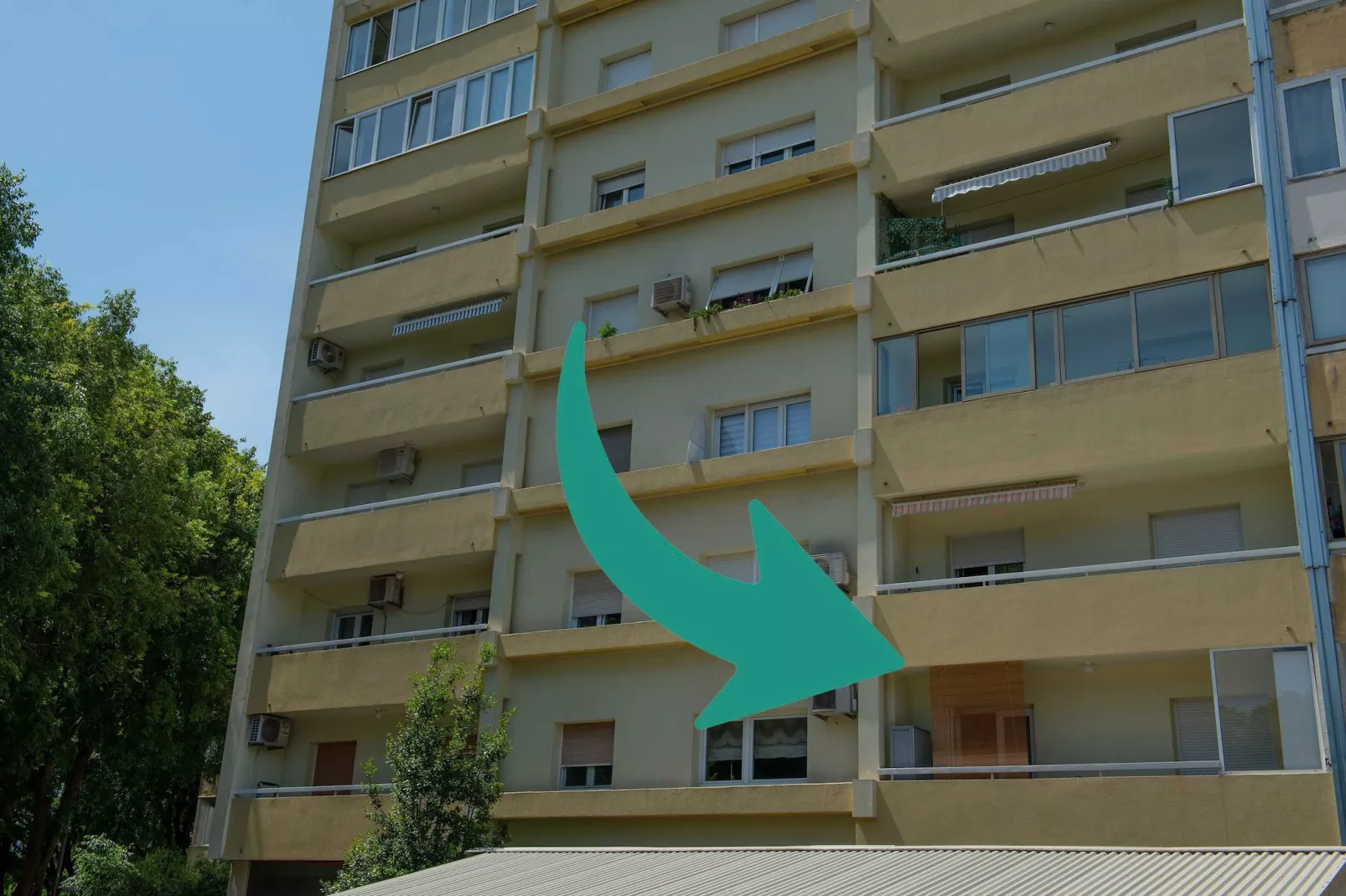 Apartment Point - Two Bedroom Apartment with Balcony-Outdoor