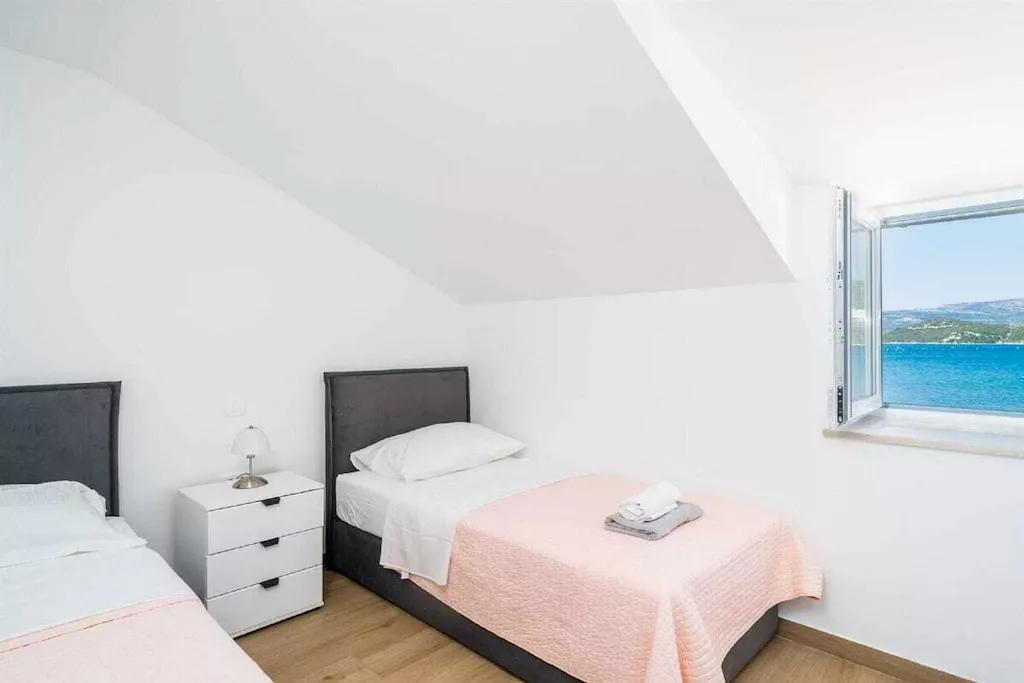 324134-Nicht getaggt