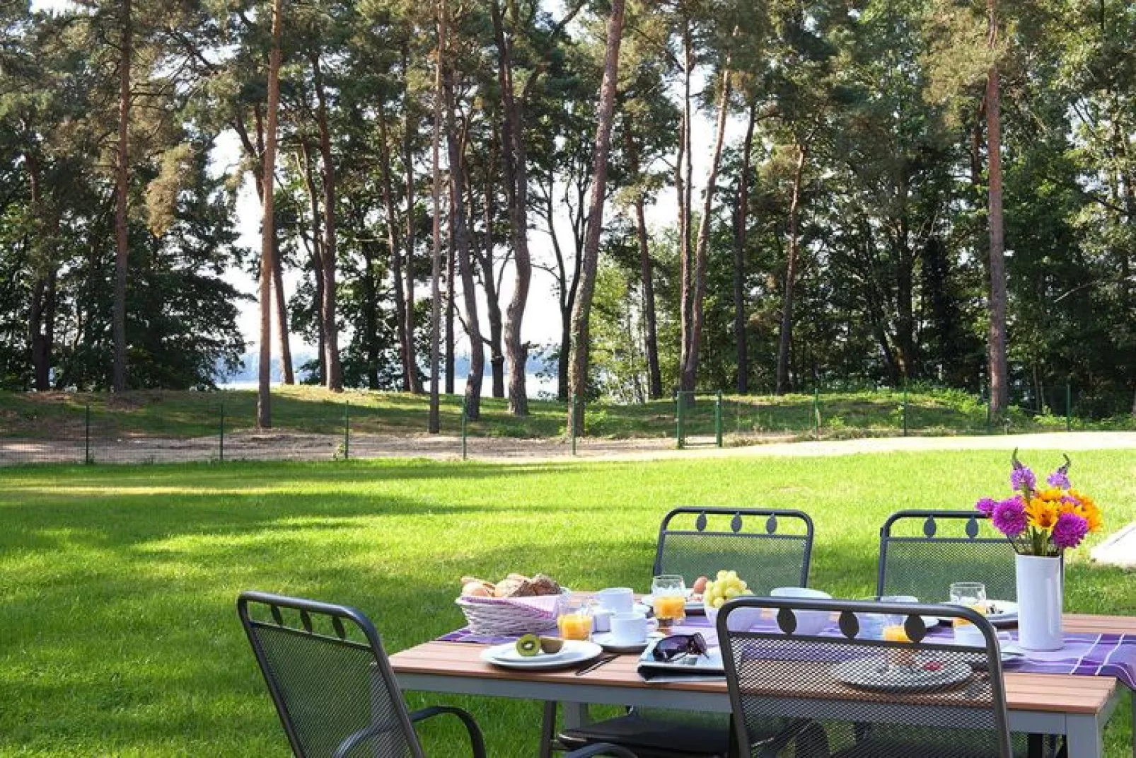 Bungalow am Storkower See-Ambiance